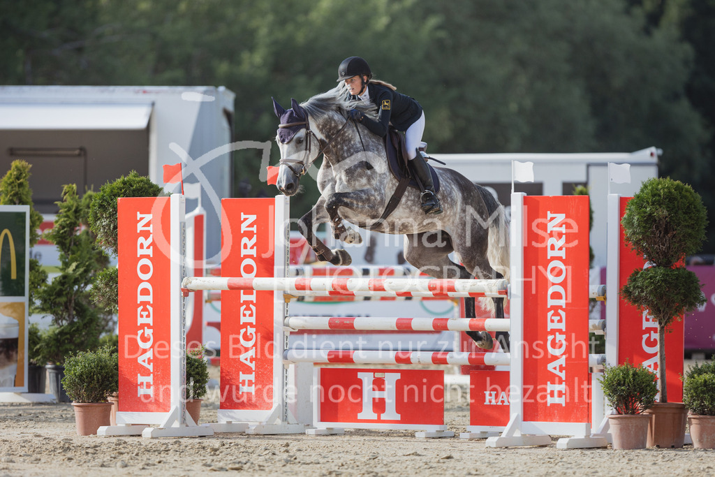 220728_BHO_ST_M1-Spr_1-686 | Deine schönsten Turniermomente als professionelle Fotos! Entdecke hochwertige Pferdesport-Fotografie im Online-Shop. Jetzt Fotos finden & bestellen!
