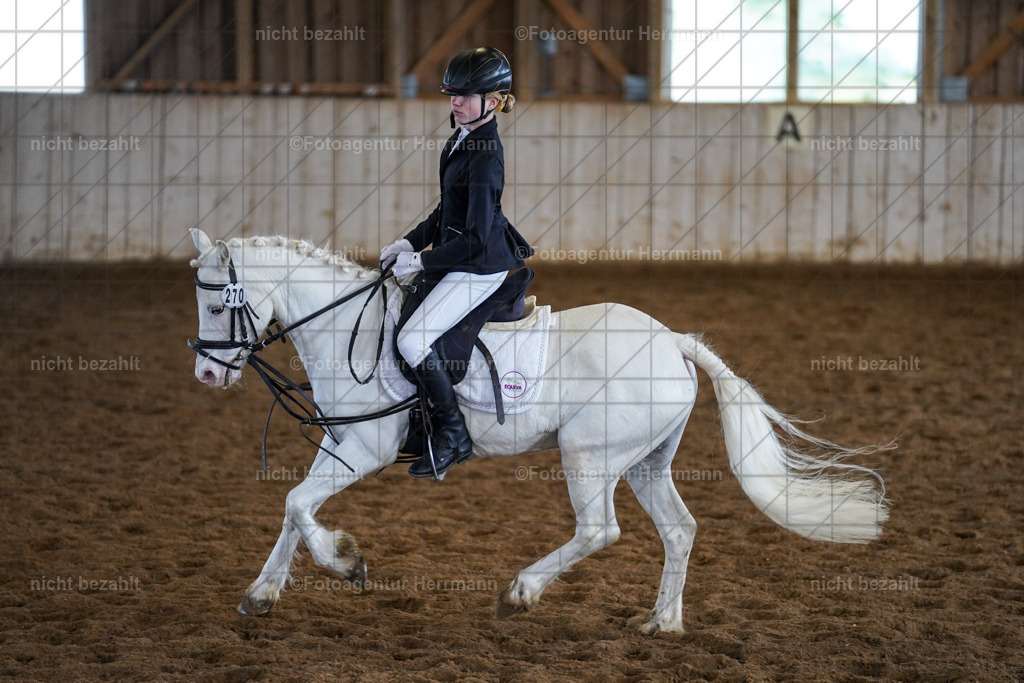 20230518-FAH03788 | Frühjahrsturnier, landberg am Lech, 2023, Reitclub Landsberg, Turnierbilder, Fotos Turnier Landsberg, Fotoagentur Herrmann, Turnierfotografen Bayern, reitsport Fotograf, Pferde Fotograf