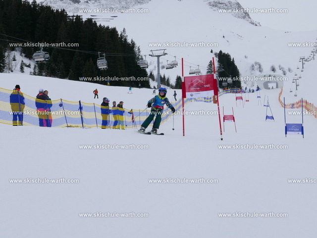 Gruppe Robin (3) | Photos von der Skischule Warth - Realisiert mit Pictrs.com