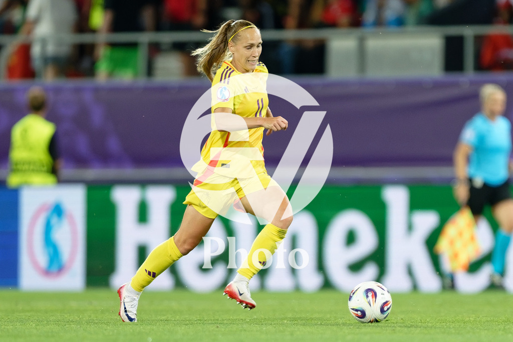 Portugal v Belgium: UEFA Women's EURO 2025 Group B | SION, SWITZERLAND - JULY 11: Janice Cayman of Belgium runs with the ball during the UEFA Women's EURO 2025 Group B match between Portugal and Belgium at Stade de Tourbillon on July 11, 2025 in Sion, Switzerland. (Photo by Giuseppe Velletri/Sports Press Photo/Getty Images)