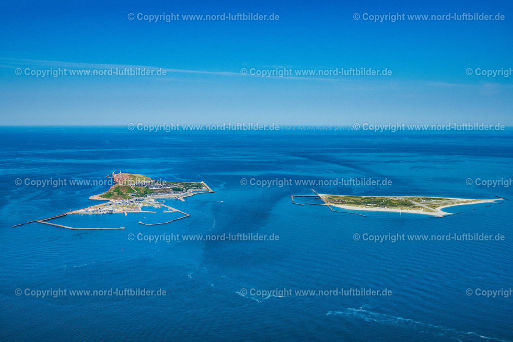 Helgoland_ELS_9925130822 | HELGOLAND 13.08.2022 Küstenbereich der Helgoland und Helgoland-Düne - Inseln in der Nordsee im Bundesland Schleswig-Holstein. Weiterführende Informationen bei: Helgoland Tourismus-Service. // Coastal area of Helgoland and Helgoland Dune - Islands in the North Sea in Schleswig-Holstein. Further information at: Helgoland Tourismus-Service. Foto: Martin Elsen