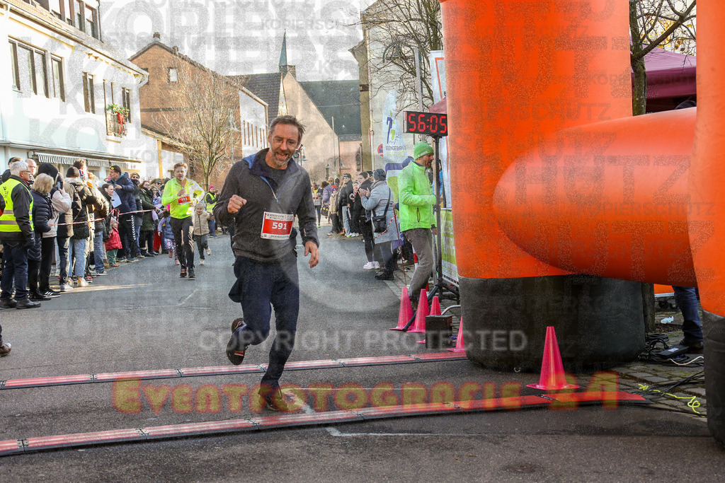 241201_1232_EX1_2566 | Sportfotografie im Rhein-Sieg Kreis, Köln, Bonn, NRW, Rheinland Pfalz, Hessen, etc. Unser Tätigkeitsfeld umfasst den Laufsport vom Volkslauf über den Marathon, Duathlon, Triathon bis zum Ultralauf wie Kölnpfad Ultra oder Schindertrail.