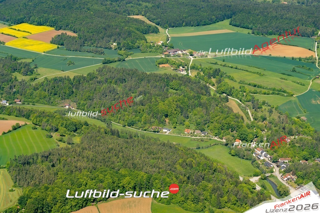 Luftaufnahme von Kastl - Die Luftaufnahme wurde 2025 vom UL-Flugzeug heraus erstellt ( keine Drohne ) - Hochauflösende Luftaufnahme - für professionelle Ausdrucke geeignet. Die Geschenkidee !Mit Lizenz und Bildrechte bestellbar