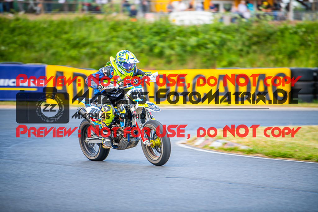 MaZZes_FotoMatrix_220528_5129 | Fotograf Mathias Schmid
Sportfotograf,
Eventfotograf,
Hochzeitsfotograf,
Portraitfotograf