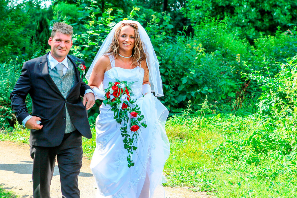 top-top.de Hochzeiten168 | Foto, Video, Fotografie, Videografie, Fotobox, DJ, Discjockey, Musik, Musikbox, Veranstaltung, Photobooth, Amazon, Ebay, Buchtipp, Bestseller, Autor, Verlag, Buch, Wesel, Hamminkeln, NRW, Dinslaken, Rees, Drohne, Hochzeit, Party, Fotobox, Wesel, Fotograf
