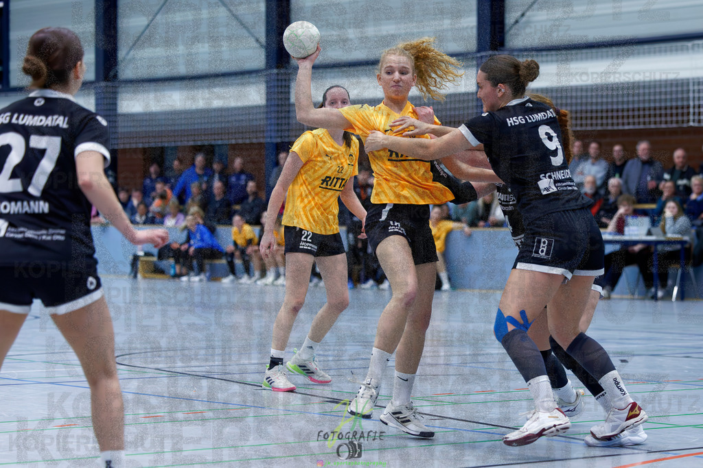 Handball Frauen Oberliga Mitte, HSG Eibelshausen/Ewersbach - HSG Lumdatal | Handball Frauen Oberliga Mitte, HSG Eibelshausen/Ewersbach - HSG Lumdatal am 21.02.2026 in Dietzhölztal-Steinbrücken (Sporthalle am Hammerweiher)Photo © 2026 - Jörg Heinrich - Realisiert mit Pictrs.com