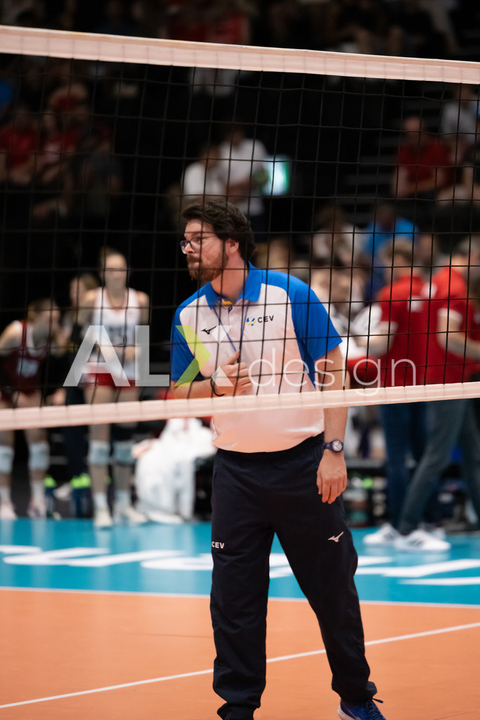 Austria v Switzerland - CEV European League Women | KRIENS, SWITZERLAND - JUNE 14: PHILIPPE ENKERLI second referee during the CEV European League match between Austria and Switzerland at Pilatus Arena on June 14, 2026 in Kriens, Switzerland. - Realisiert mit Pictrs.com