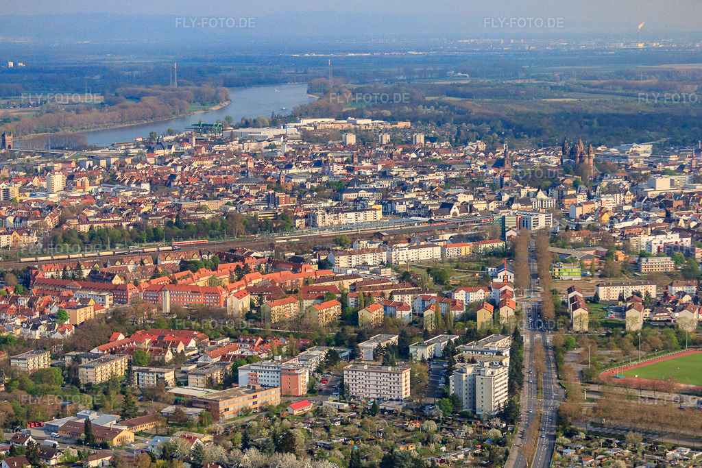 Luftbild: Wohnquartier Pfrimmanlage in Worms im Bundesland Rheinland-Pfalz in Deutschland. Foto: IMG_49841.jpg vom 13.04.2012 durch Werner Riehm/FLY-FOTO.deAuflösung des Originals: 4582 x 3055 px
