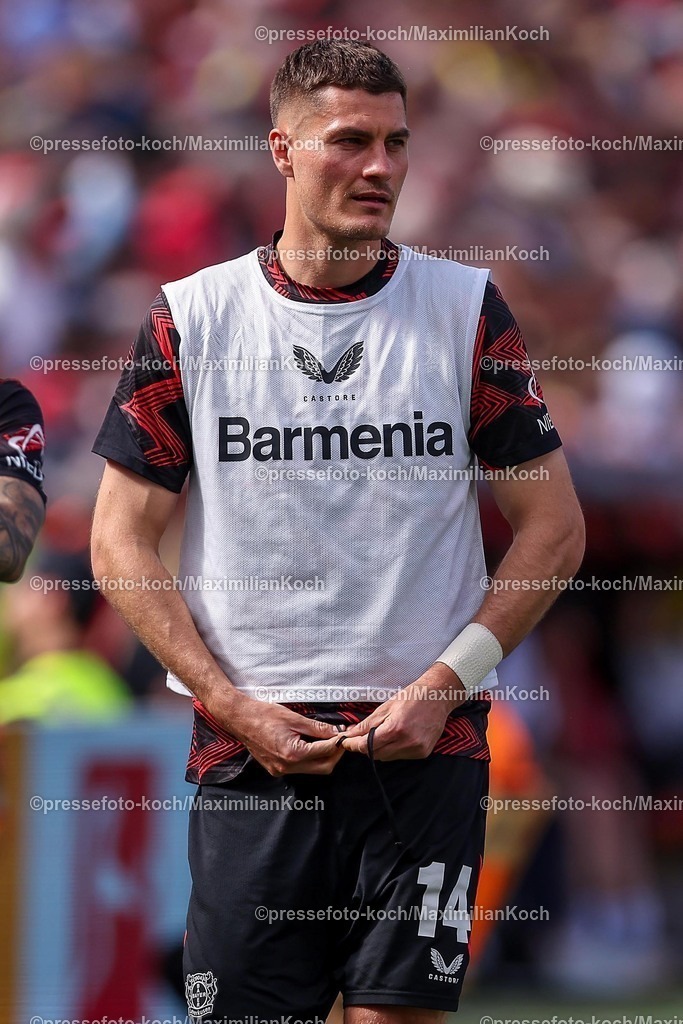 B0411052503464 | 11.05.2025, Fußball, Bayer 04 Leverkusen - Borussia Dortmund, 1. Fußball Bundesliga, 33. Spieltag, BayArena, Saison 2024 2025: Patrik Schick (Bayer04 Leverkusen #14) DFB regulations prohibit any use of photographs as image sequences and or quasi-video.
