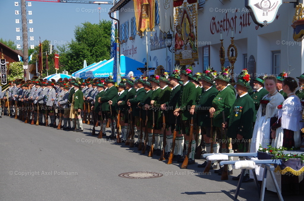 IMGP3901 | fotografiert von Axel PollmannLeonhardi Wallfahrt Benediktbeuern und Murnau, Fronleichnam, Fasching, Landschaft im Loisachtal und Benediktbeuern  - Realized with Pictrs.com
