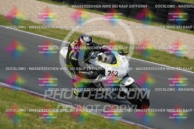 2025_05_31_PBK_34696 | Sportfotografie; SlowMotion; Video; Rennstrecke; Hafeneger; RSE; Speer; Trackday; Motorsportarena; Hockenheimring; Brno; Most; Barcelona; Valencia, Benny; Kaetzmer;