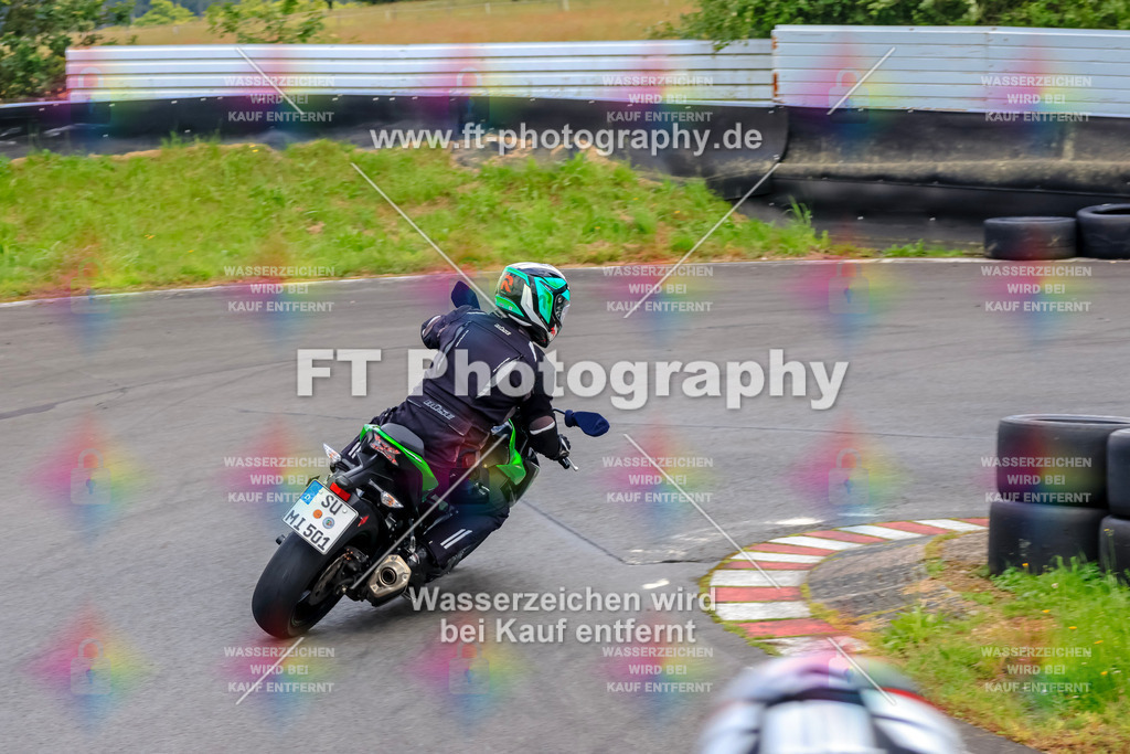 _TCM3266 | Hier findet Ihr Bilder von Touristenfahrten auf der Nürburgring Nordschleife oder von anderen Veranstaltungen die ich besucht habe. Viel Spass beim Durch Schauen 