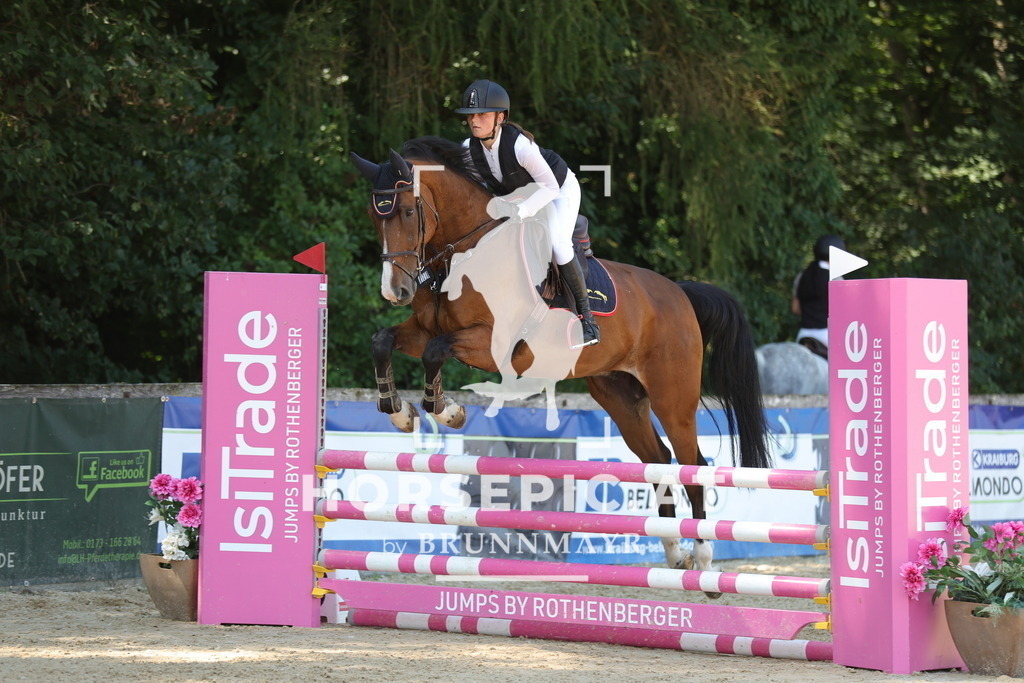 0P6A6599 | Willkommen bei Brunnmayr - Design & Fotografie – Ihrem Spezialisten für Reitturniere und Pferdeveranstaltungen in Oberösterreich, Salzburg und Bayern! Seit über 17 Jahren sind wir leidenschaftlich dabei.