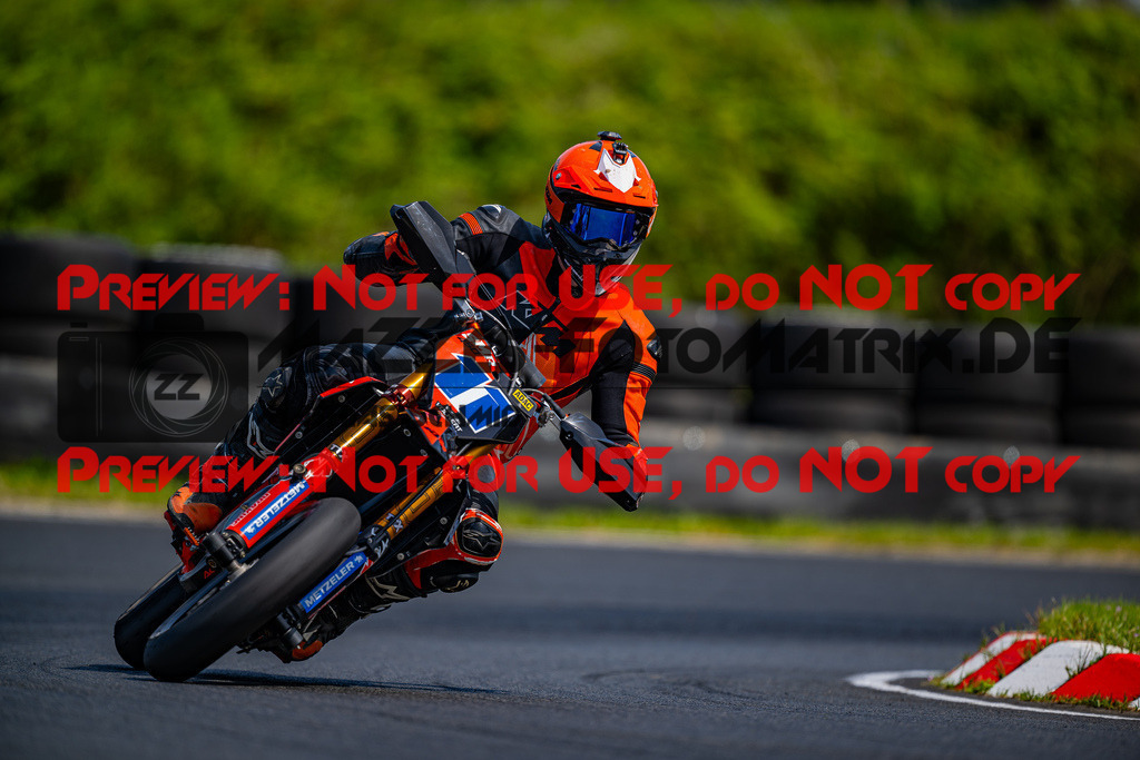 MaZZes_FotoMatrix_240430_6007705_1251 | Fotograf Mathias Schmid
Sportfotograf,
Eventfotograf,
Hochzeitsfotograf,
Portraitfotograf