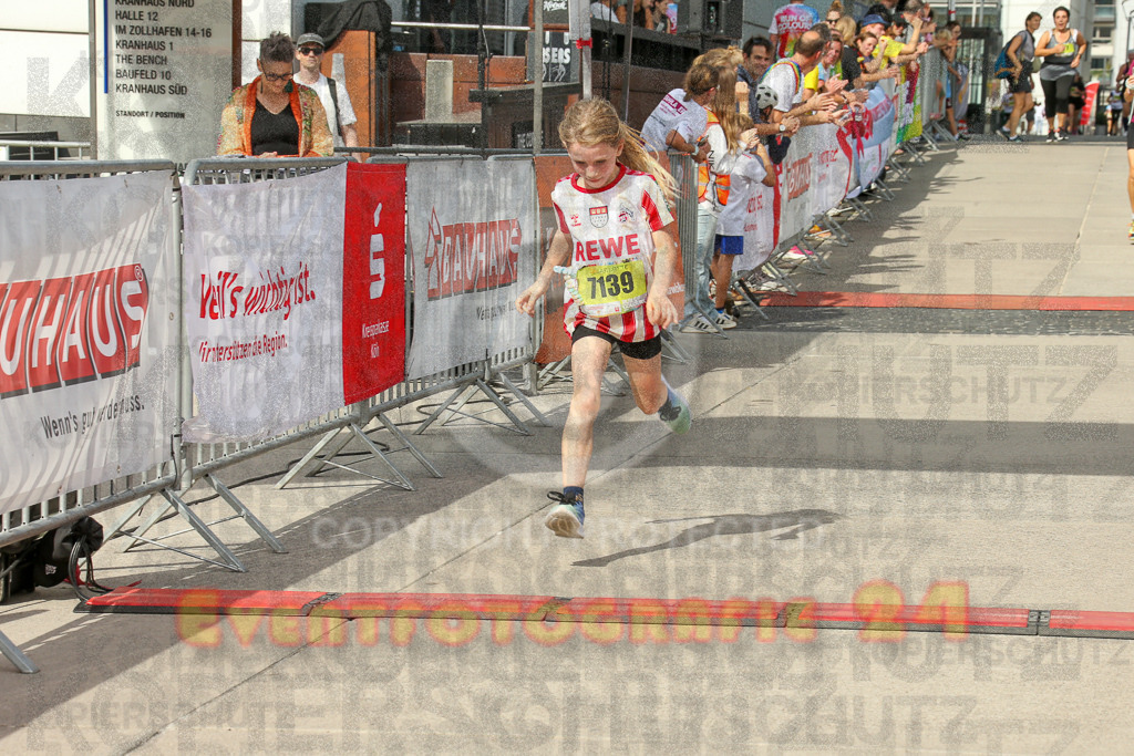 250920_1339_EX1_6095 | Sportfotografie im Rhein-Sieg Kreis, Köln, Bonn, NRW, Rheinland Pfalz, Hessen, etc. Unser Tätigkeitsfeld umfasst den Laufsport vom Volkslauf über den Marathon, Duathlon, Triathon bis zum Ultralauf wie Kölnpfad Ultra oder Schindertrail.