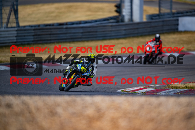 MaZZes_FotoMatrix_230719_9085 | WEISS