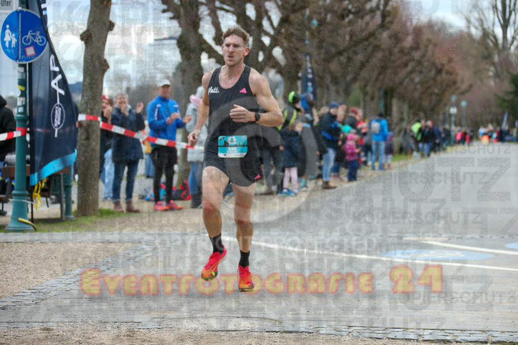 231231_1147_EX1_4031 | Sportfotografie im Rhein-Sieg Kreis, Köln, Bonn, NRW, Rheinland Pfalz, Hessen, etc. Unser Tätigkeitsfeld umfasst den Laufsport vom Volkslauf über den Marathon, Duathlon, Triathon bis zum Ultralauf wie Kölnpfad Ultra oder Schindertrail.