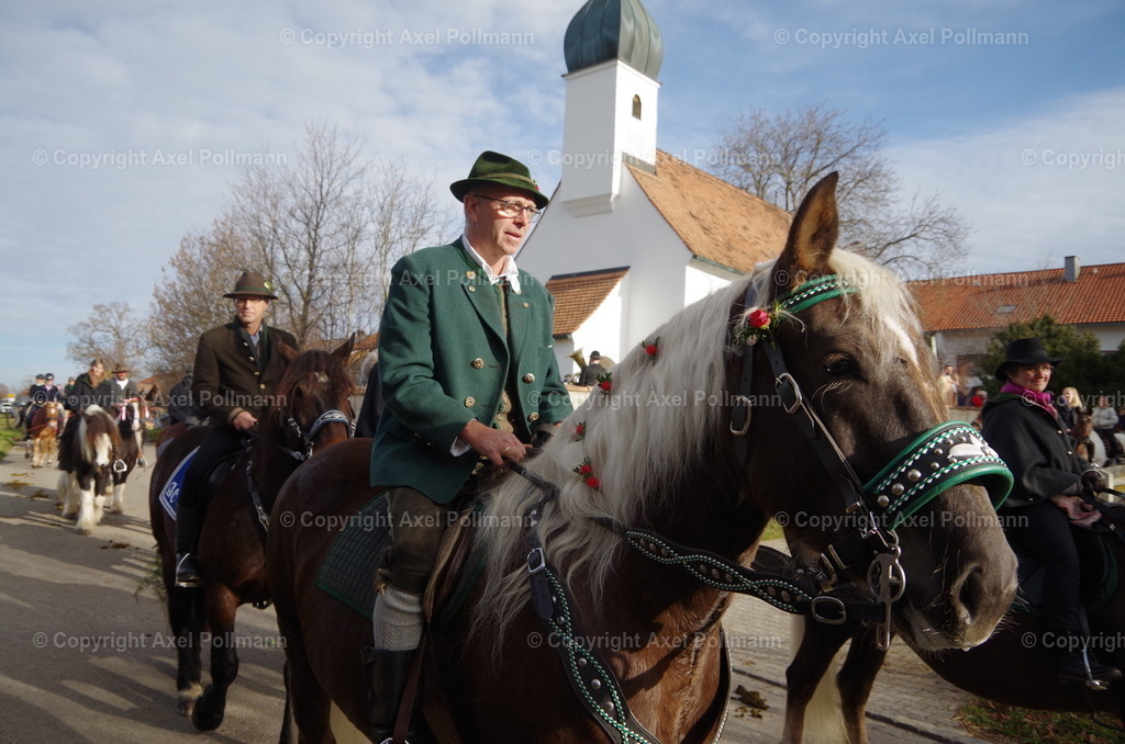 IMGP0873 | fotografiert von Axel PollmannLeonhardi Wallfahrt Benediktbeuern und Murnau, Fronleichnam, Fasching, Landschaft im Loisachtal und Benediktbeuern  - Realisiert mit Pictrs.com