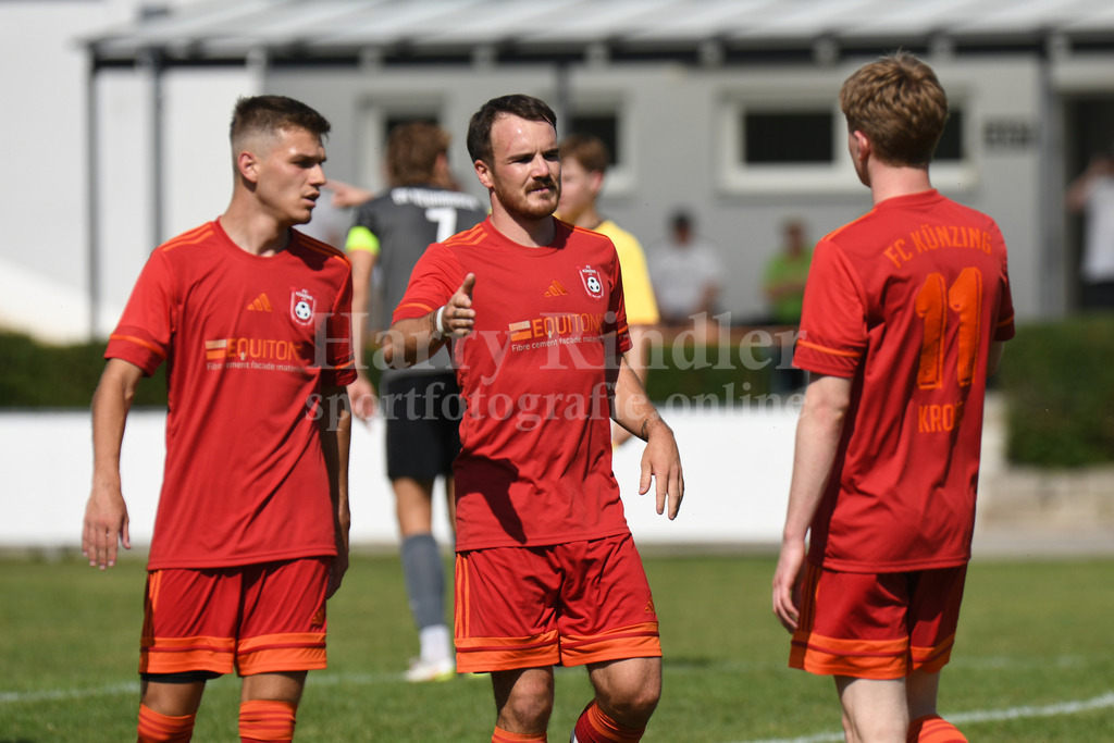 Testspiel SV Neuhausen/Offenberg : FC Künzing | Christian Seidl (FC Künzing) - Realisiert mit Pictrs.com