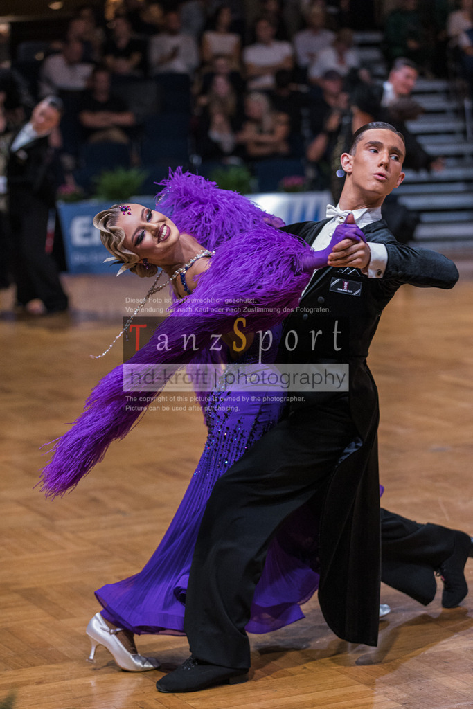 20250819_WDSF-Open-Std-Youth_1192 | Tanzsportbilder, Standardtanz, Lateintanz, WDSF, DTV, LTVB, dancecomp, goc, hessen tanzt, blaues band der spree, walzer, tango, wiener walzer, slowfox, quickstepp, samba, rumba, cha-cha-cha, paso doble. jive, hd-kroft photography, turniertanzsport