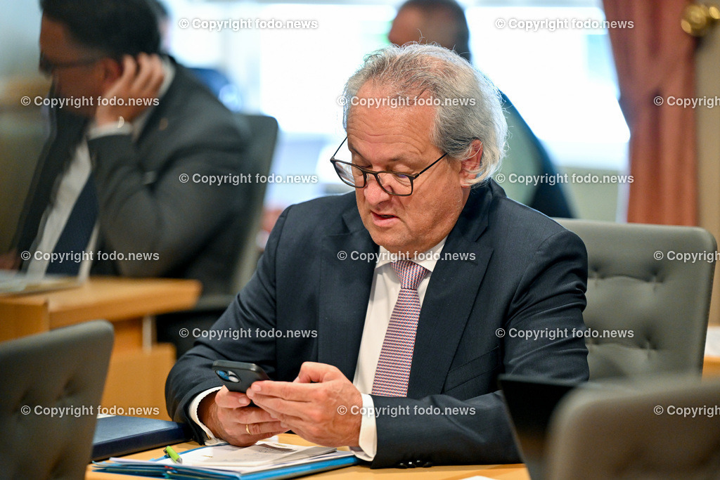 Landhaus Linz_ Promenade_ Landtagssitzung_ 13.06.2024-68 | 13.04.2024, Landhaus Linz AUT, Promenade, Landtagssitzung, im Bild Wolfgang Stanek (VP, LAbg.)