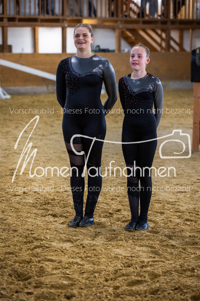 Holzpferd-041 | MomenTaufnahmen Pferdesportfotos