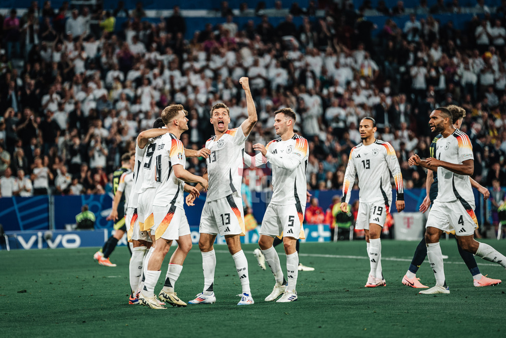 Fußball | Herren | UEFA-Fußball-Europameisterschaft 2024 | MD1 | Gruppe A | Deutschland vs. Schottland | 14.06.2024 | Thomas Müller (#13, Deutschland) jubelt nach seiner Vorlage
