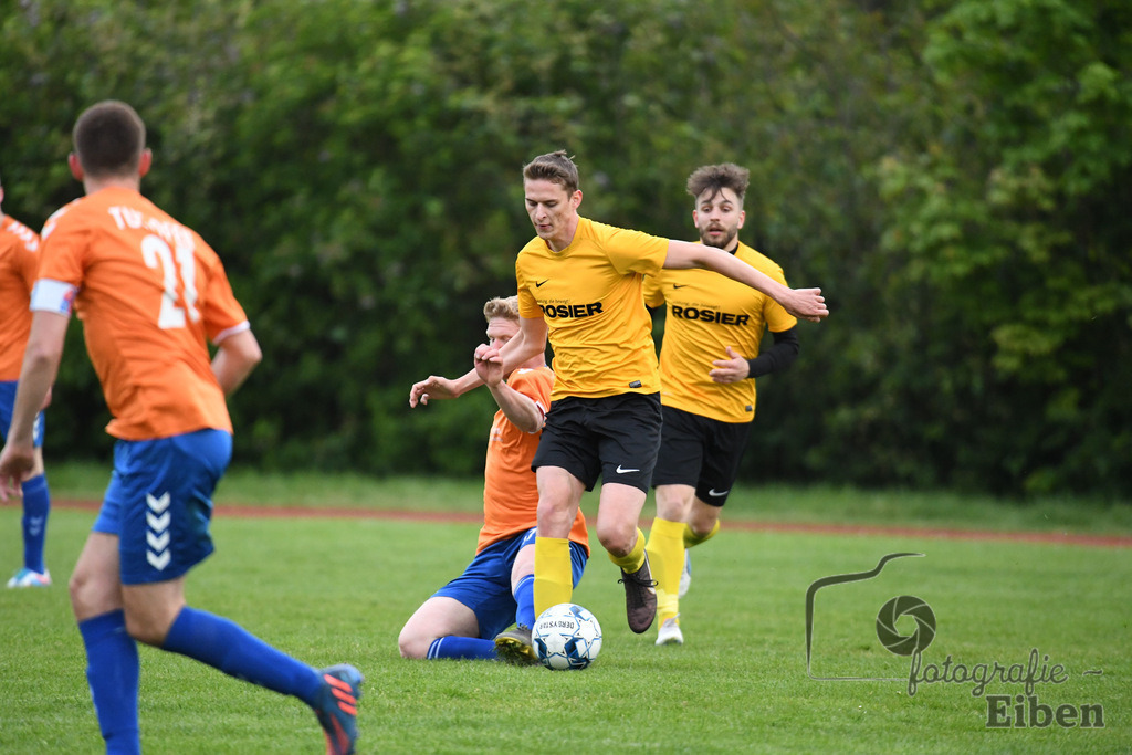 TuS Ofen-FC Ohmstede | Herren Kreispokal Halbfinale; TuS Ofen (orange)-FC Ohmstede (gelb) am 17.05.2023; in Ofen (Sportanlage Ofen), Photo: Philip Eiben 2023 - Realisiert mit Pictrs.com