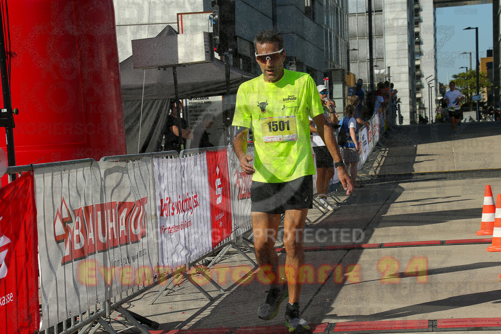 240921_1511_EX1_4564 | Sportfotografie im Rhein-Sieg Kreis, Köln, Bonn, NRW, Rheinland Pfalz, Hessen, etc. Unser Tätigkeitsfeld umfasst den Laufsport vom Volkslauf über den Marathon, Duathlon, Triathon bis zum Ultralauf wie Kölnpfad Ultra oder Schindertrail.