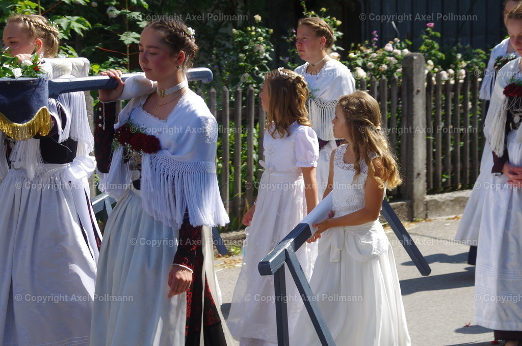 IMGP4211 | fotografiert von Axel PollmannLeonhardi Wallfahrt Benediktbeuern und Murnau, Fronleichnam, Fasching, Landschaft im Loisachtal und Benediktbeuern  - Realisiert mit Pictrs.com
