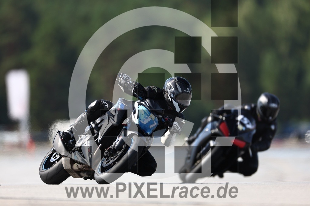 0037-20240707_04677 | Schöne Erinnerungen an spannende Momente - das festzuhalten ist unser Job. PIXELrace.de ist seit 2003 auf den Rennstrecken Europas unterwegs um die Action draußen beim Fahren und die wunderbare Stimmung imm Fahrerlager für euch einzufangen.