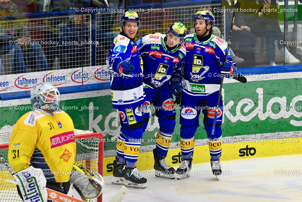 EC IDM WÄRMEPUMPEN VSV vs. Vienna Capitals | Jubel EC VSV Mannschaft, #31 Evan Cowley Vienna Capitals, #77 Philipp Lindner EC VSV, #22 Nikita Scherbak EC VSV, #16 Kevin Hancock EC VSV, EC IDM WÄRMEPUMPEN VSV vs. Vienna Capitals, EC IDM WÄRMEPUMPEN VSV vs. Vienna Capitals am 16.11.2025 in Villach (Stadthalle Villach), Austria, (Photo by Bernd Stefan)