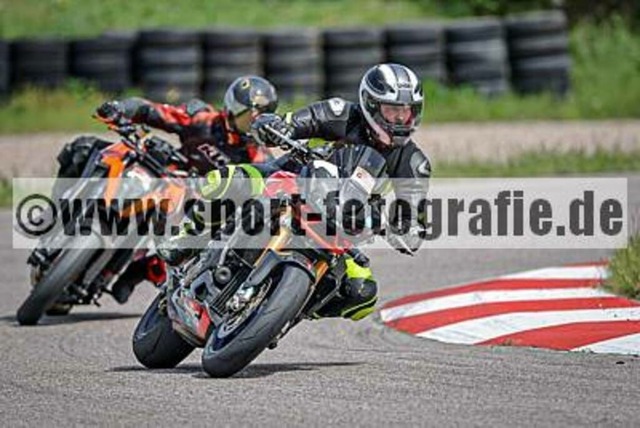 pube3540 | Professionelle Fotos von Sportveranstaltungen, aber auch Hochzeiten und anderen Events. - Realisiert mit Pictrs.com