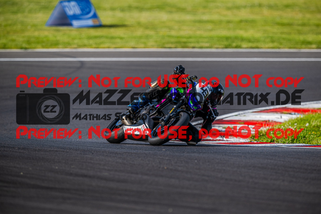 MaZZes_FotoMatrix_220508_98436 | Fotograf Mathias Schmid
Sportfotograf,
Eventfotograf,
Hochzeitsfotograf,
Portraitfotograf