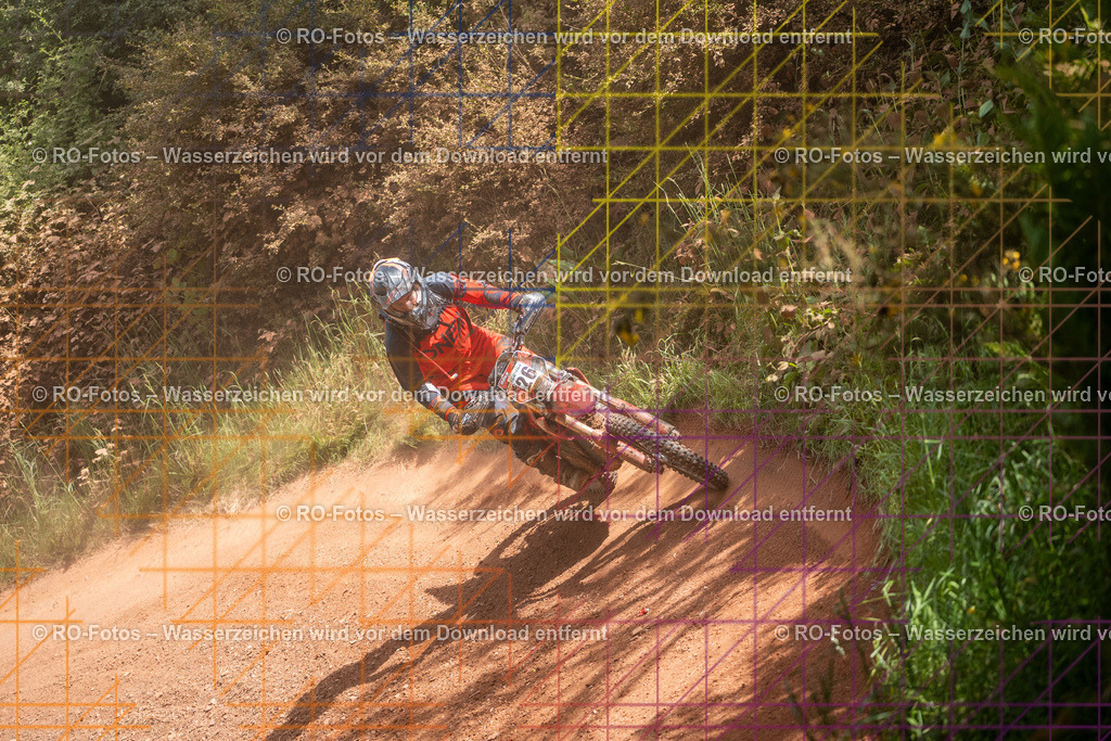 Wolfshausen 5 Lauf -344 | Sportfotografie von RO-Fotos: Motorsport, Motocross, Enduro, Laufveranstaltungen und Triathlon. Professionelle Fotos von Sportlern und Events. - Realisiert mit Pictrs.com