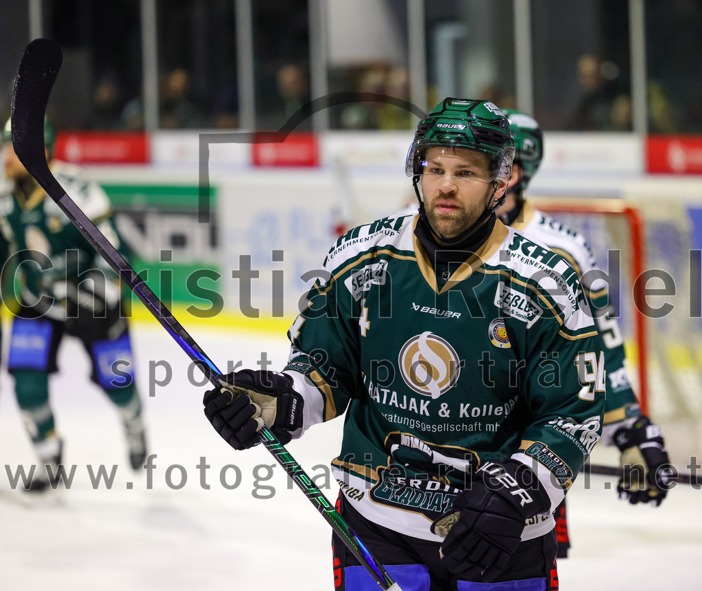 2026-02-20_098_TSV_Erding_gegen_Deggendorfer_SC | Erding, Deutschland, 20.02.2026:Eishockey, Oberliga Süd 2025 / 2026, 49. Spieltag, TSV Erding gegen Deggendorfer SC, Endergebnis: 4:1Markus Eberhardt (Erding Gladiators, #94)Foto: Christian Riedel / fotografie-riedel.net