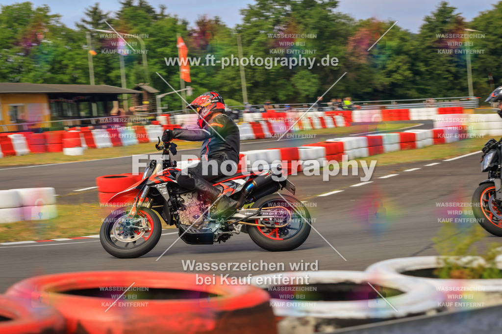 _DSK2194 | Hier findet Ihr Bilder von Touristenfahrten auf der Nürburgring Nordschleife oder von anderen Veranstaltungen die ich besucht habe. Viel Spass beim Durch Schauen 
