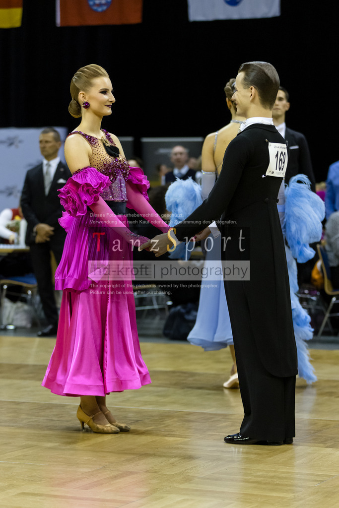 20241102_DC_HGR_Std_08589 | Tanzsportbilder, Standardtanz, Lateintanz, WDSF, DTV, LTVB, dancecomp, goc, hessen tanzt, blaues band der spree, walzer, tango, wiener walzer, slowfox, quickstepp, samba, rumba, cha-cha-cha, paso doble. jive, hd-kroft photography, turniertanzsport