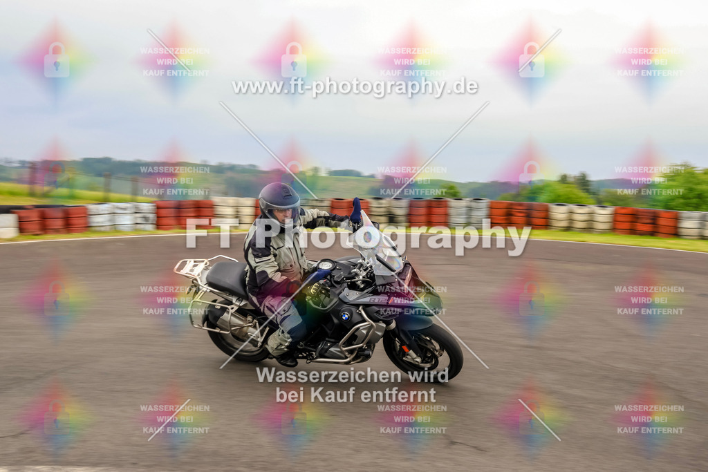 OBK-5579 | Hier findet Ihr Bilder von Touristenfahrten auf der Nürburgring Nordschleife oder von anderen Veranstaltungen die ich besucht habe. Viel Spass beim Durch Schauen 