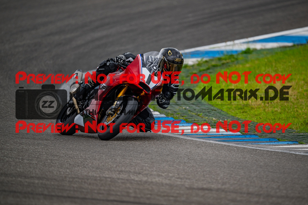 MaZZes_FotoMatrix_240701_6007705_5286 | ROT