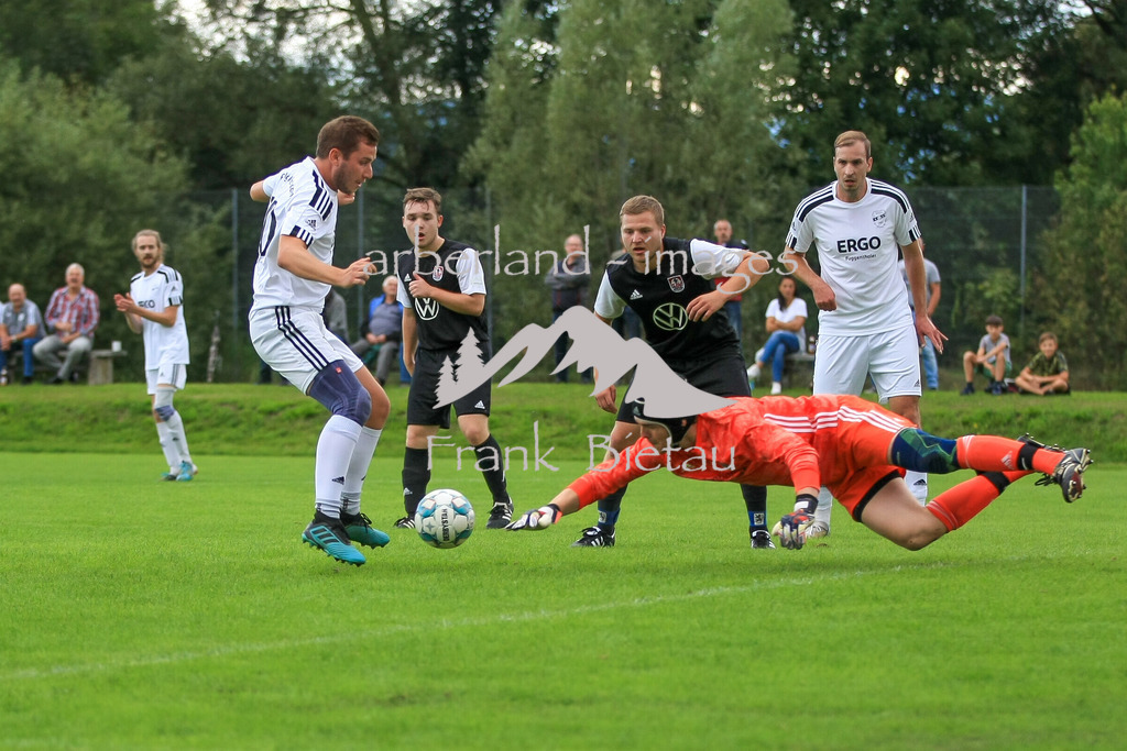 993T5376 | li. Jonas Mutzl, Torwart, Florian Hackl, re.hinten, Libor Tafat