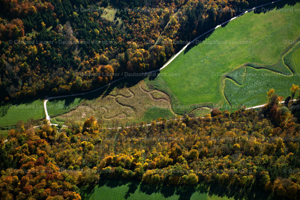 3704627 | HERBRECHTINGEN 16.10.2017 Forstgebiete in einem Waldgebiet  in Herbrechtingen im Bundesland Baden-Württemberg, Deutschland // Forest areas in  in Herbrechtingen in the state Baden-Wuerttemberg, Germany Foto: Gerhard Launer