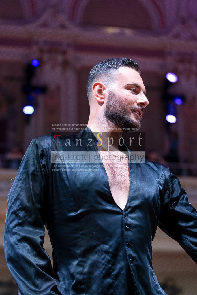 20240706_WDSF_WO_Latin_9143 | Tanzsportbilder, Standardtanz, Lateintanz, WDSF, DTV, LTVB, dancecomp, goc, hessen tanzt, blaues band der spree, walzer, tango, wiener walzer, slowfox, quickstepp, samba, rumba, cha-cha-cha, paso doble. jive, hd-kroft photography, turniertanzsport