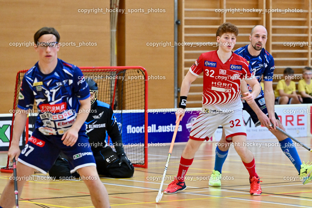 VSV Unihockey vs. KAC Floorball | #37 Aleksander Bogataj VSV Unihockey, #32 Tim Deisinger KAC Floorball,#13 Jan Sláma VSV Unihockey,  VSV Unihockey vs. KAC Floorball, VSV Unihockey vs. KAC Floorball am 12.04.2025 in Villach (Ballspielhalle St. Martin), Austria, (Photo by Bernd Stefan)