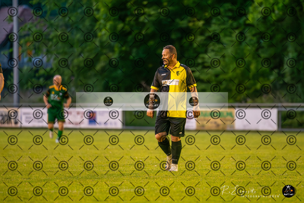 20260501_FCA-40_vs_FCLjL_047-97 | Sport und Naturfotografie von Roberto Esposito zeigt echte Momente Bewegung und die Schönheit der Natur. Ausdrucksstarke Bilder schaffen Emotionen.