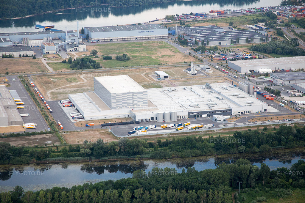 Luftbild: Wörth am Rhein, Industriegebiet Oberwald in Wörth am Rhein im Bundesland Rheinland-Pfalz in Deutschland. Foto: IMG_083730.jpg vom 24.07.2015 durch Werner Riehm/FLY-FOTO.de