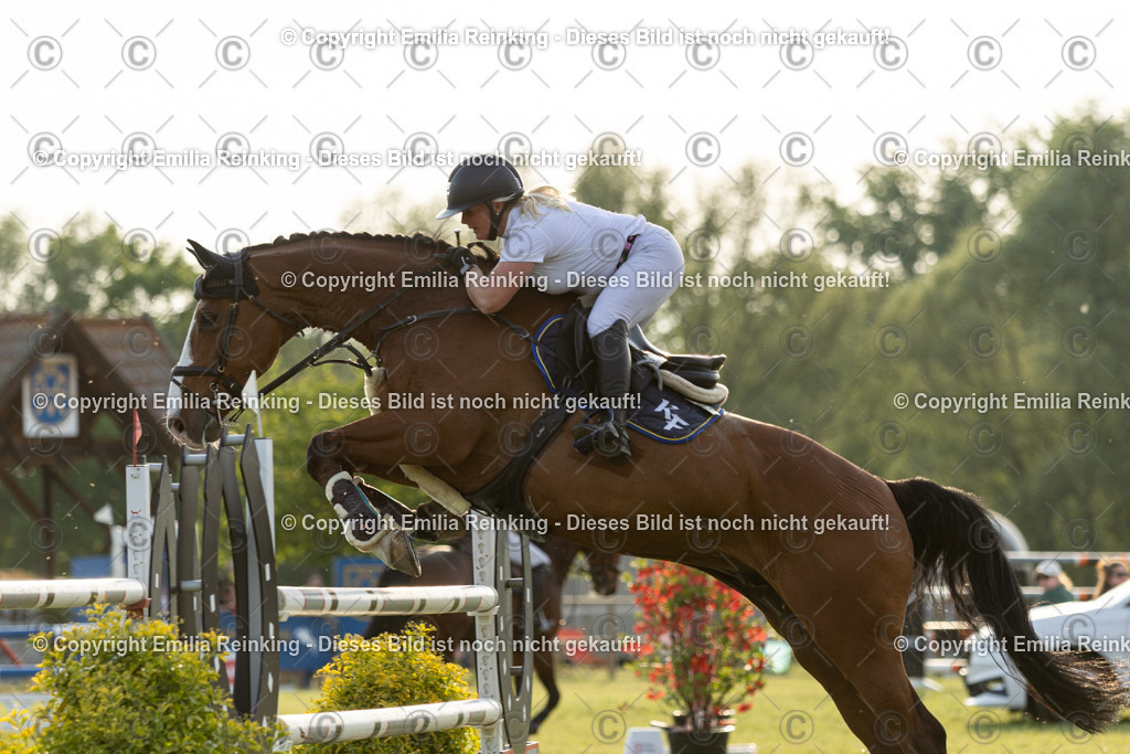 CL5A1332 | Emilia Reinking Fotografie - Realisiert mit Pictrs.com