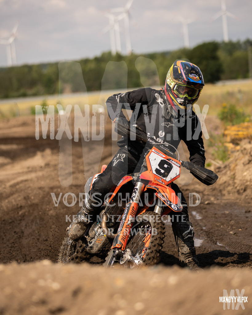 866A1435 | mxndyyvipix