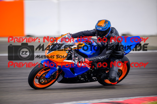 MaZZes_Fotomatrix_20250421_6021986_5576 | ROT