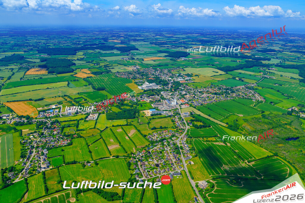 Das Luftbild der Stadt Satrup wurde 2018 vom Flugzeug heraus erstellt (keine Drohne) Aufnahmehöhe ca.400 Meter- hohe Auflösung für beste Druck-Qualität